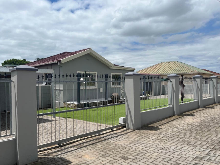 3 Bedroom Property for Sale in Bothasrus Eastern Cape
